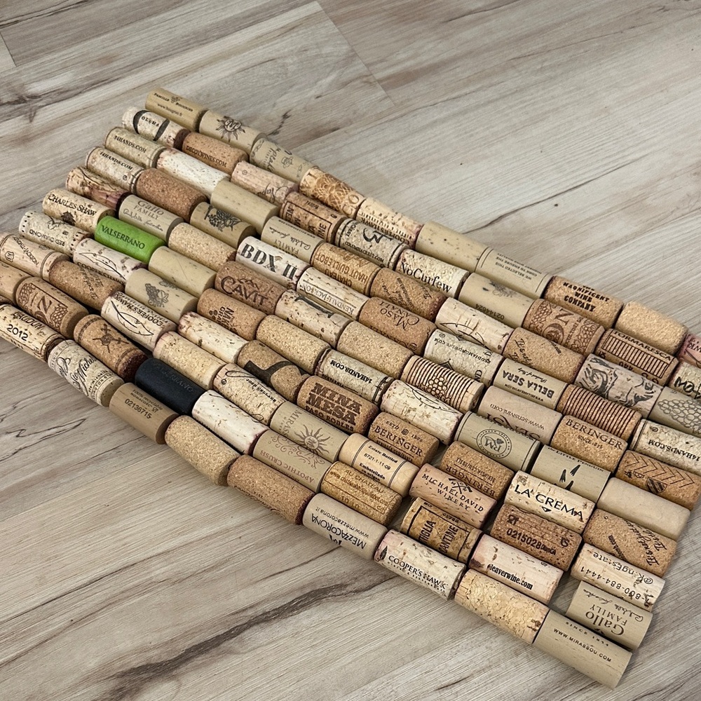 Assorted Wine Corks Collection (100 - lot 5)